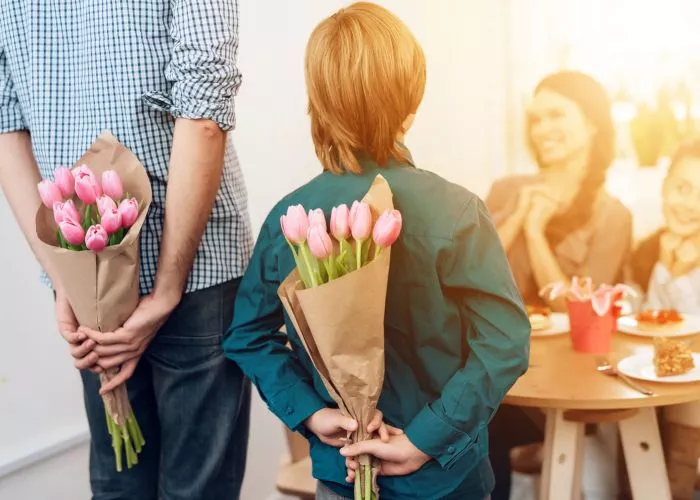 Подарки женщине на 8 марта в в Апрелевке