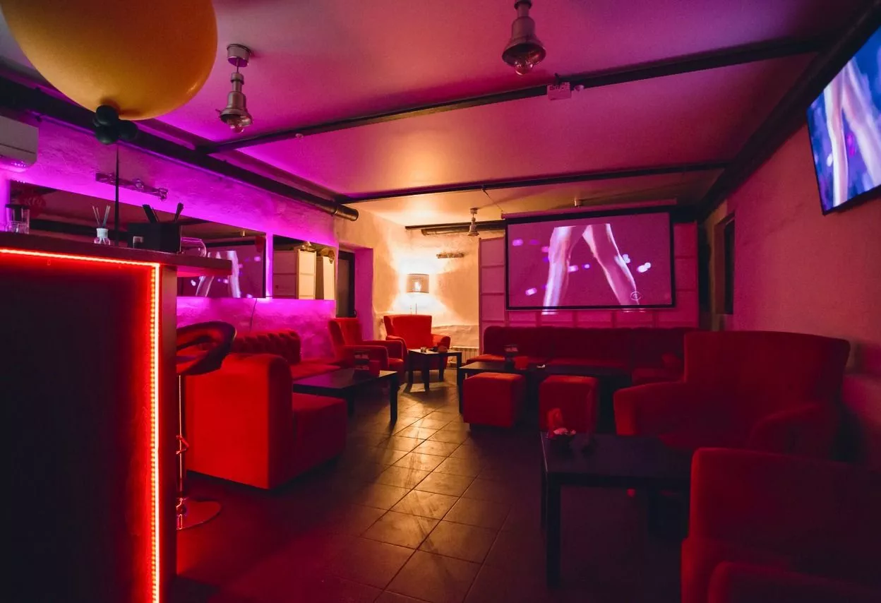 null «Клубника Lounge (Нижний этаж)» – фото №4