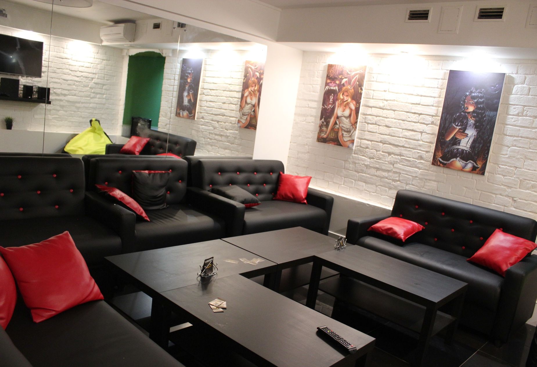 Фото null «Cheshir lounge» – смотри на сайте!