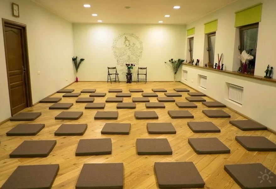 Фото null «Малый зал Центра Бесценные Дары» – смотри на сайте!