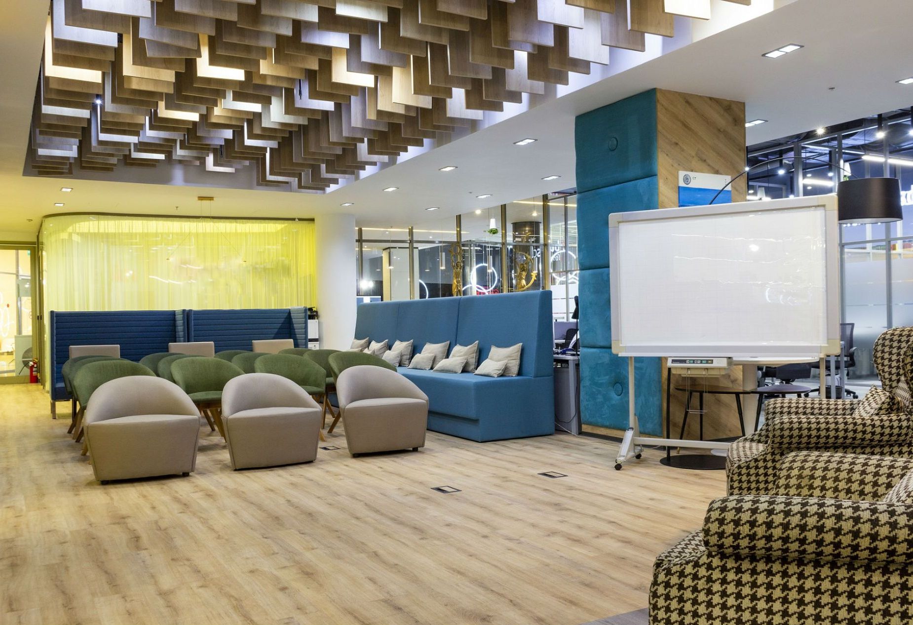 Фото null «Businessclub» – смотри на сайте!