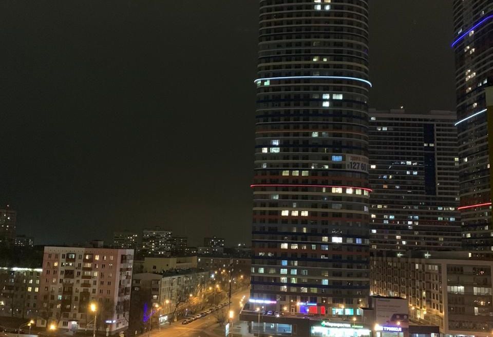 Лофт «Пентхаус с бассейном на проспекте Мира» – фото №3