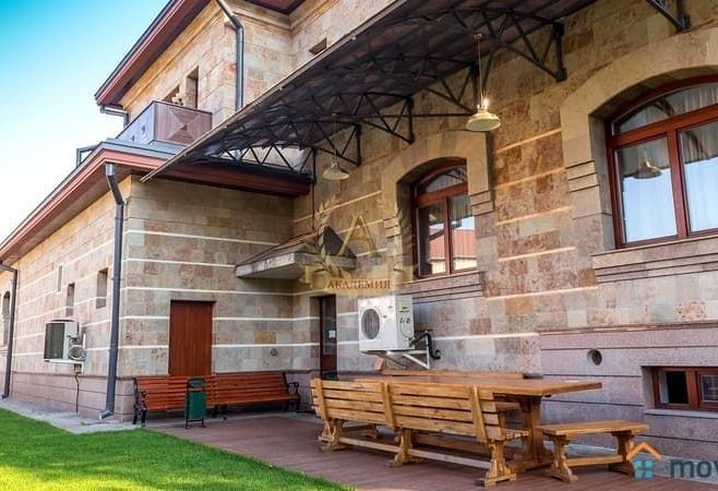 Загородный дом, коттедж «Коттедж, 900 м², Троицк» – фото №2