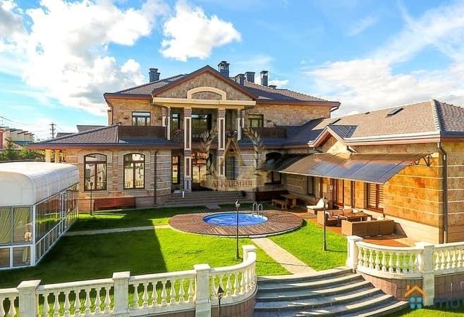 Фото Загородный дом, коттедж «Коттедж, 900 м², Троицк» – смотри на сайте!