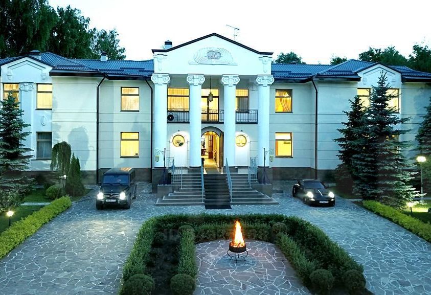 Фото Загородный дом, коттедж «2-этажный дом, 1 160 м²» – смотри на сайте!