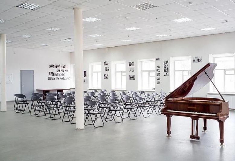 Фото Конференц-зал «Loft Фарфор  260» – смотри на сайте!