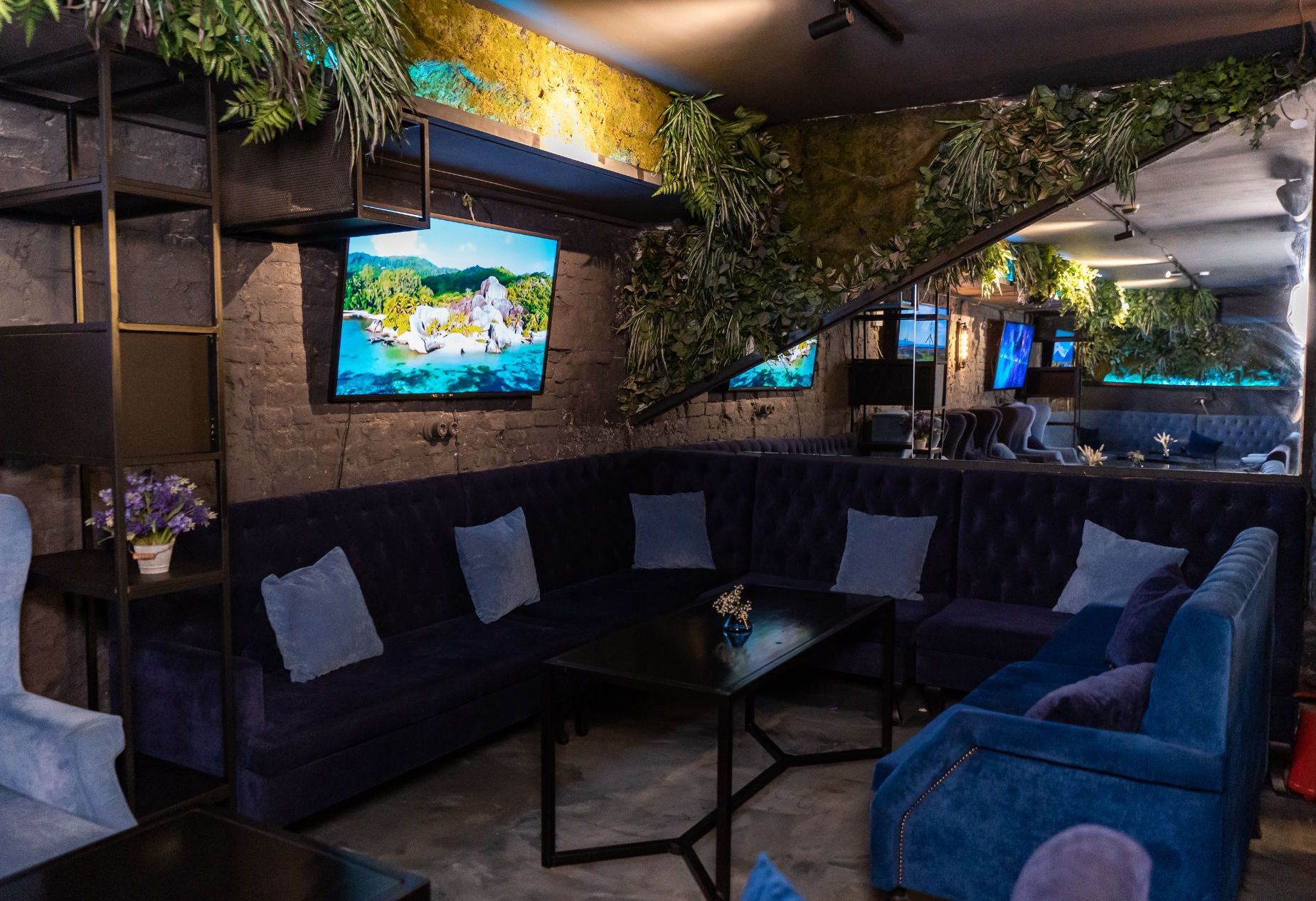 Бар «Excuse Me Bar&Lounge» – фото №4
