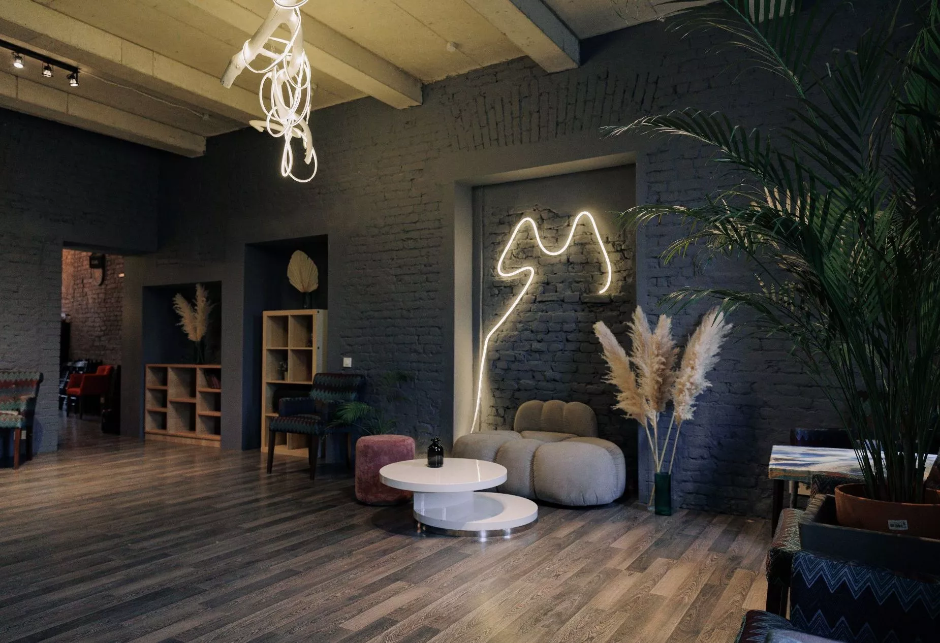 Фото Лофт «Not Bad Loft Грибоедова Зал 1» – смотри на сайте!