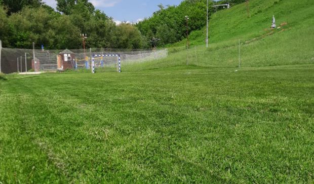Спортивная площадка «Футбольное поле «Спорт Ангар»» – фото №2