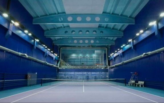 Фото Спортивная площадка «Крытые теннисные корты «TennisTime»» – смотри на сайте!