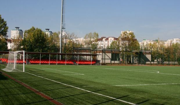 Фото Спортивная площадка «Футбольное поле в парке «Братиславский»» – смотри на сайте!