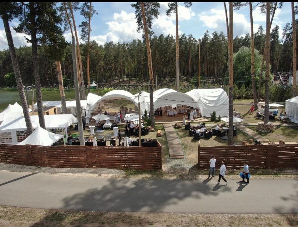 Фото Ресторан, банкетный зал «Банкетная площадка "Forest-lake"» – смотри на сайте!