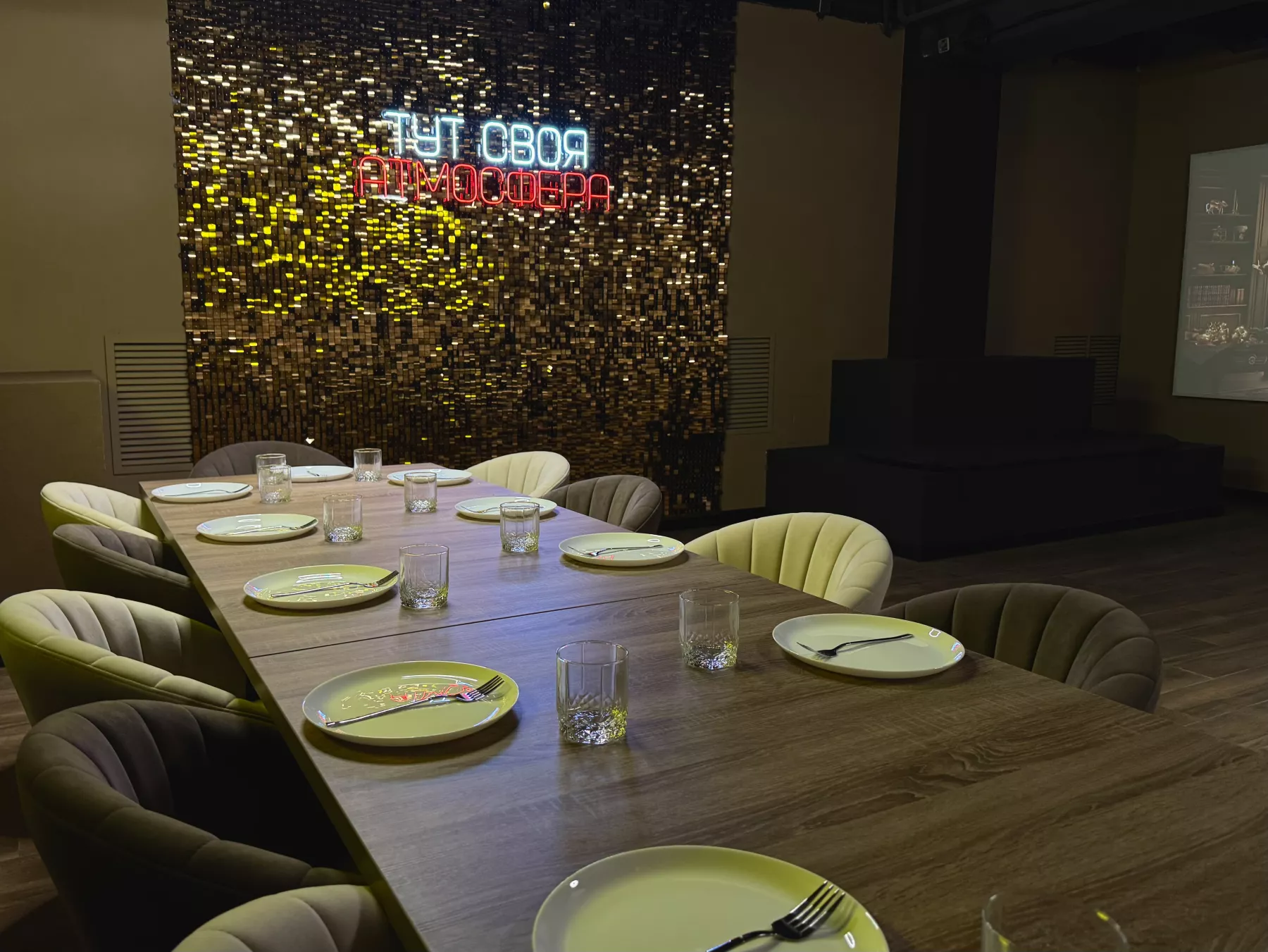 Лофт «Vibes Loft | Новые лофты на Селигерской (зал Golden)» – фото №3