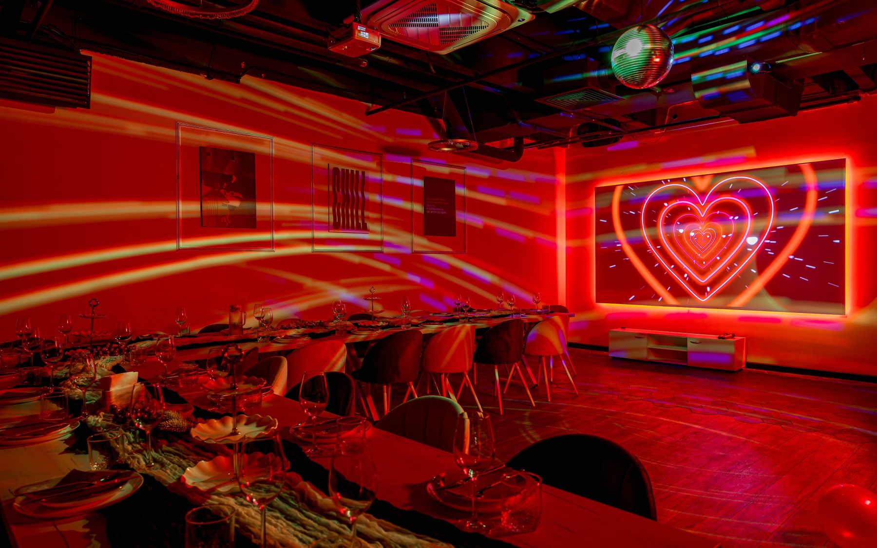 Фото Лофт «Vibes Loft | Новые лофты на Селигерской (зал Holiday)» – смотри на сайте!