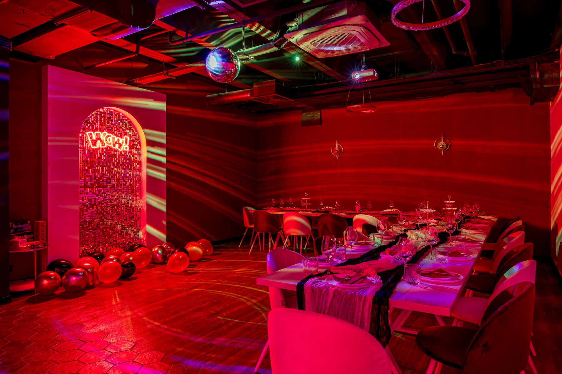 Лофт «Vibes Loft | Новые лофты на Селигерской (зал Holiday)» – фото №2