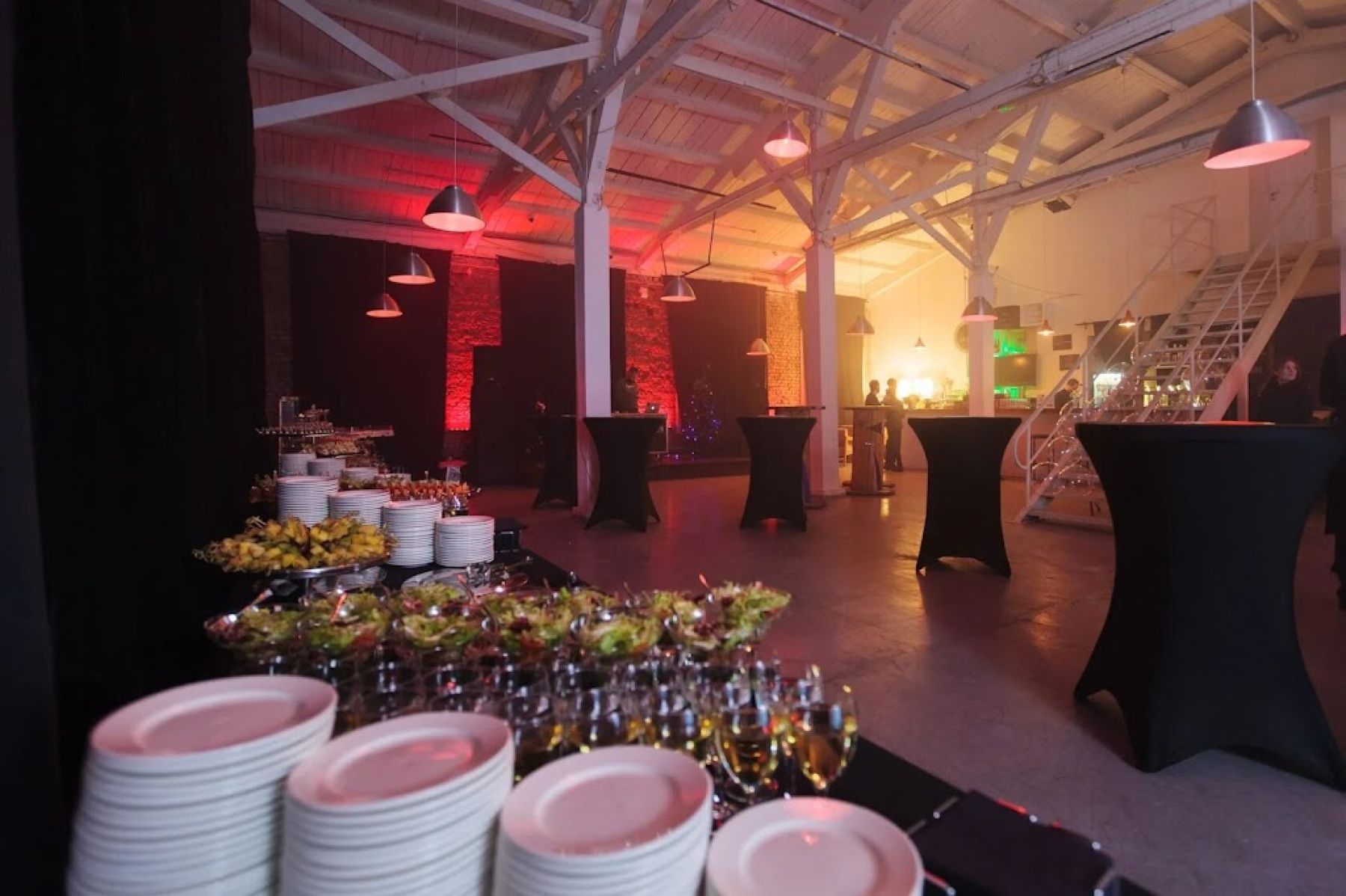 Ресторан, банкетный зал «Аренда лофта - банкетного зала Скороход в Санкт - Петербурге» – фото №4