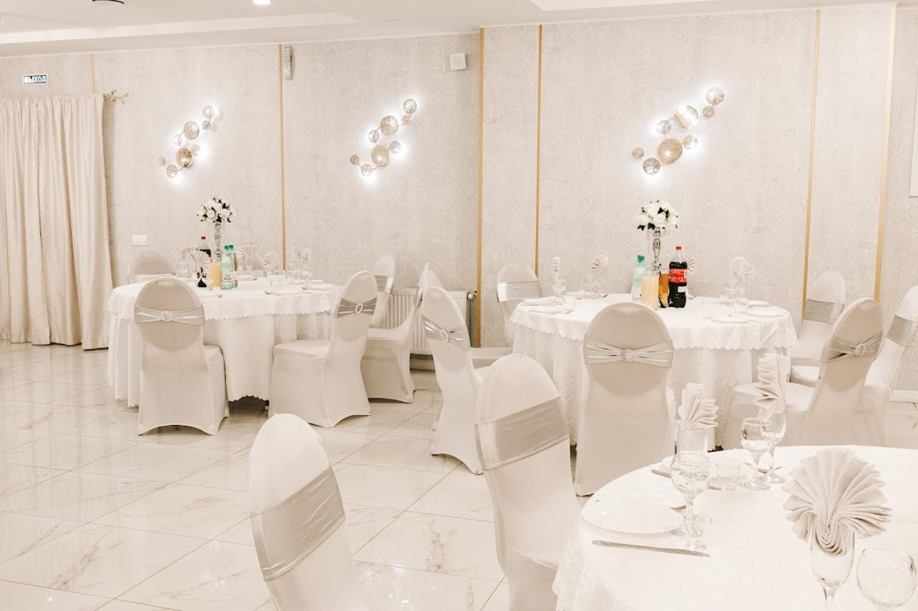 Ресторан, банкетный зал «Аренда банкетного зала «Utkaхаус» в Уфе» – фото №3