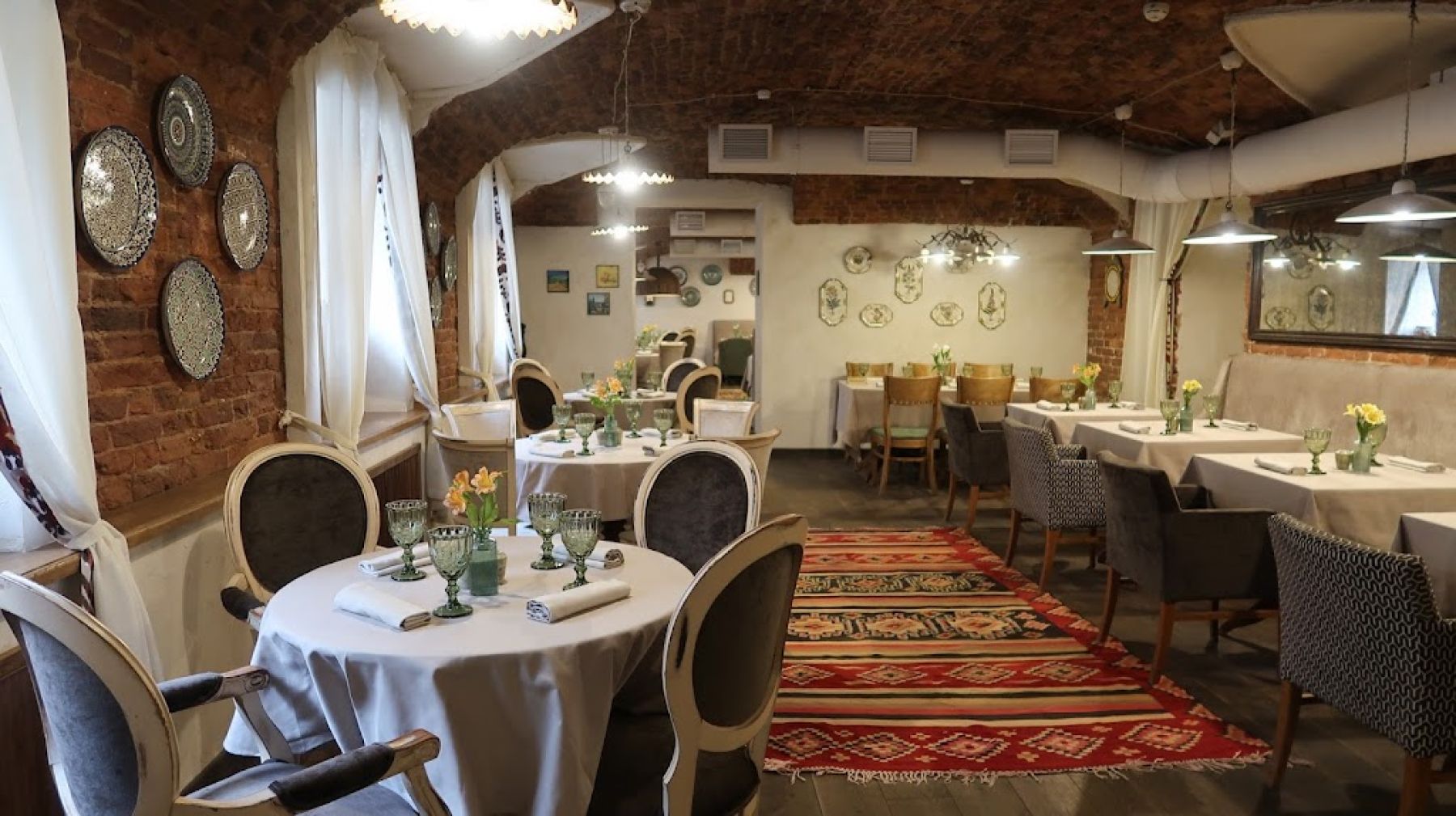 Ресторан, банкетный зал «Аренда ресторана Миндаль в Санкт - Петербурге» – фото №2