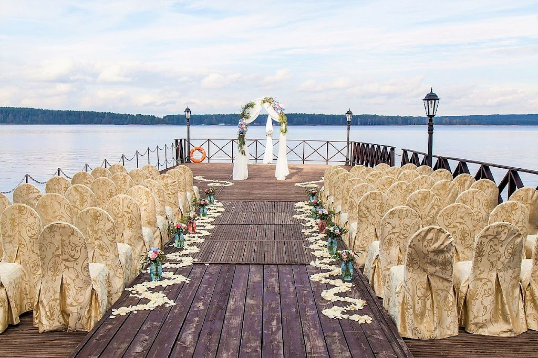 Ресторан, банкетный зал «Аренда ресторана - банкетного зала Дача в Санкт - Петербурге» – фото №4