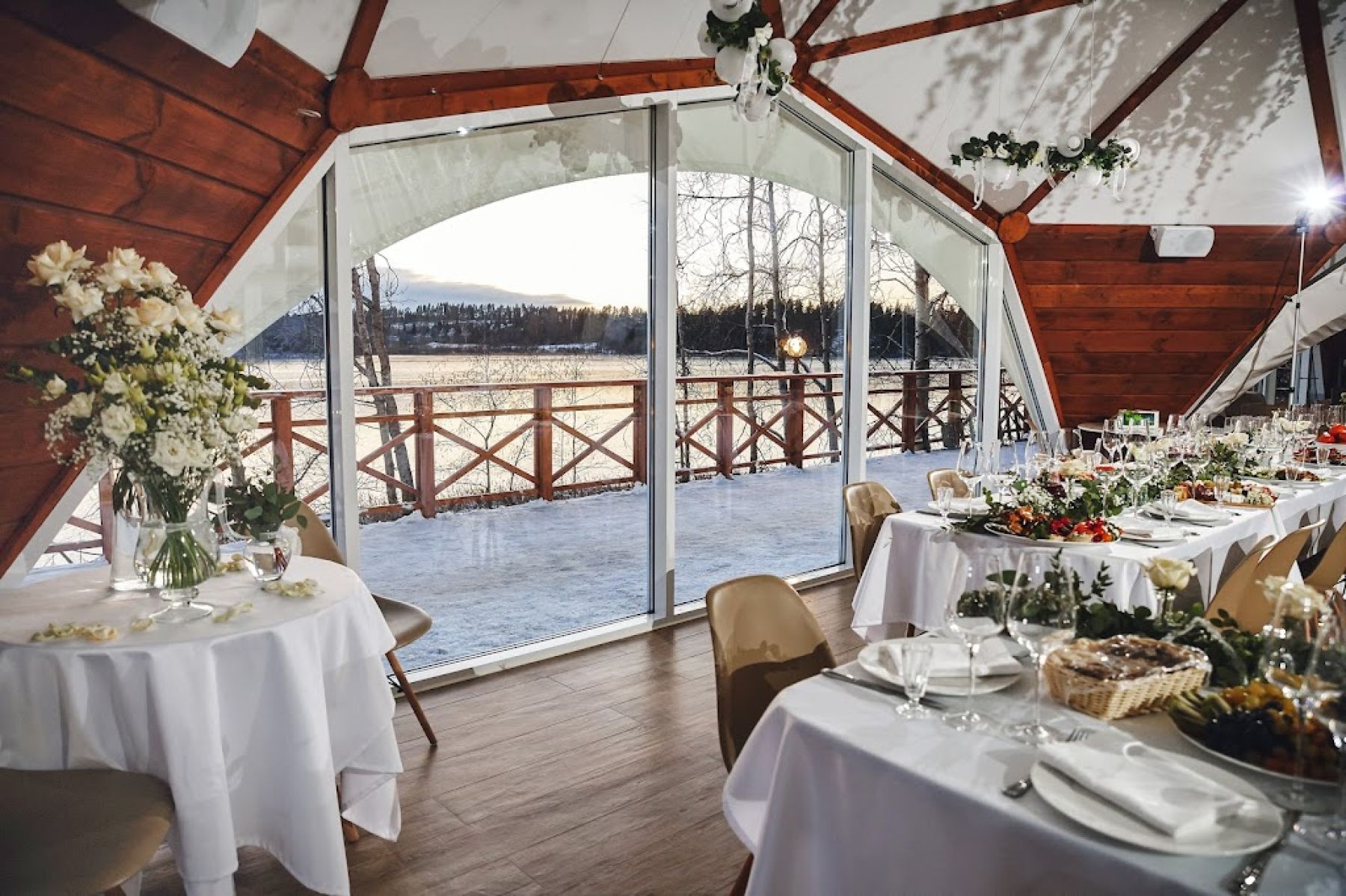 Ресторан, банкетный зал «Аренда банкетного зала Богатыри в Санкт - Петербурге» – фото №3