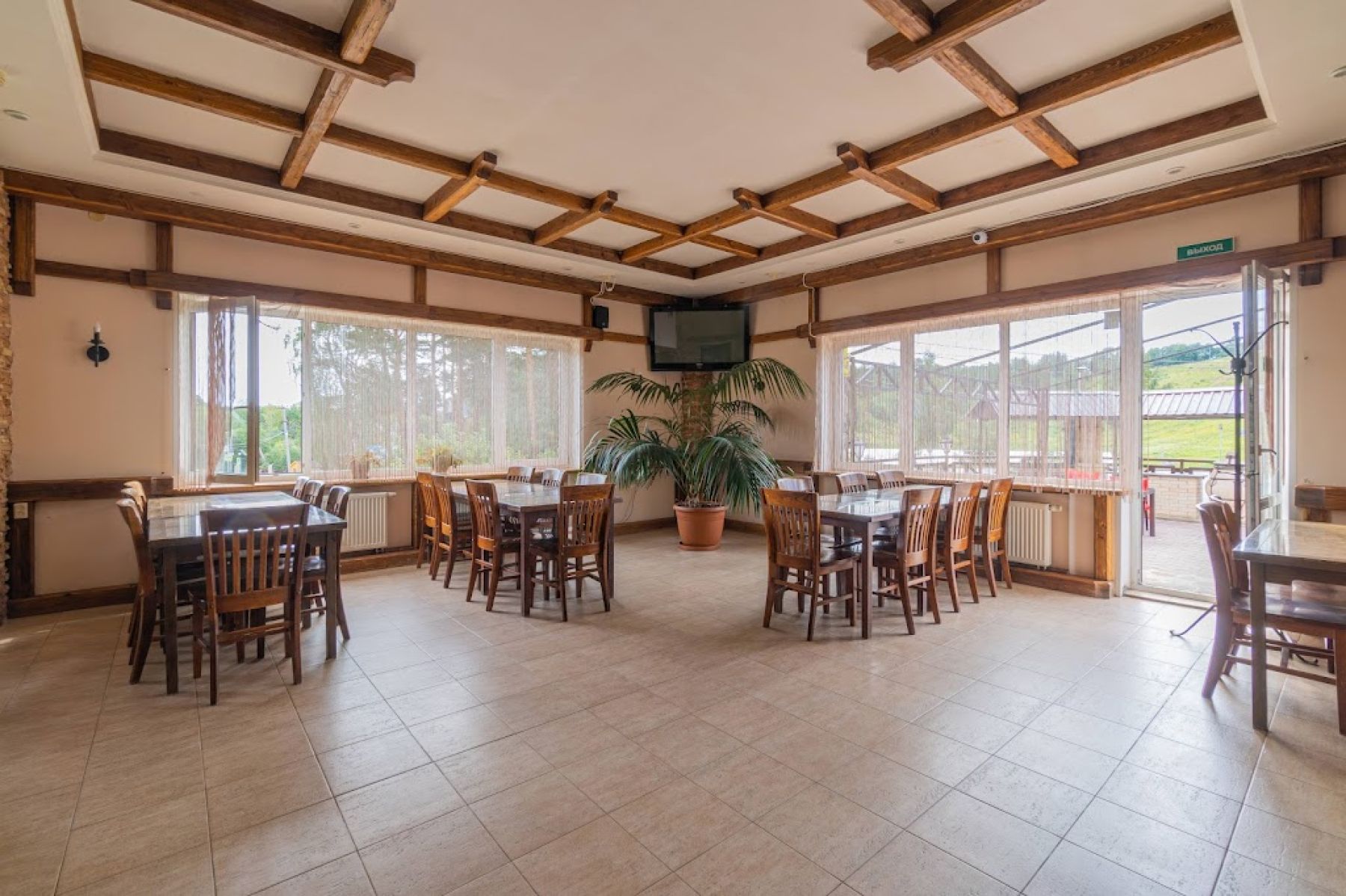 Ресторан, банкетный зал «Аренда банкетного зала Северный склон в Санкт - Петербурге» – фото №2