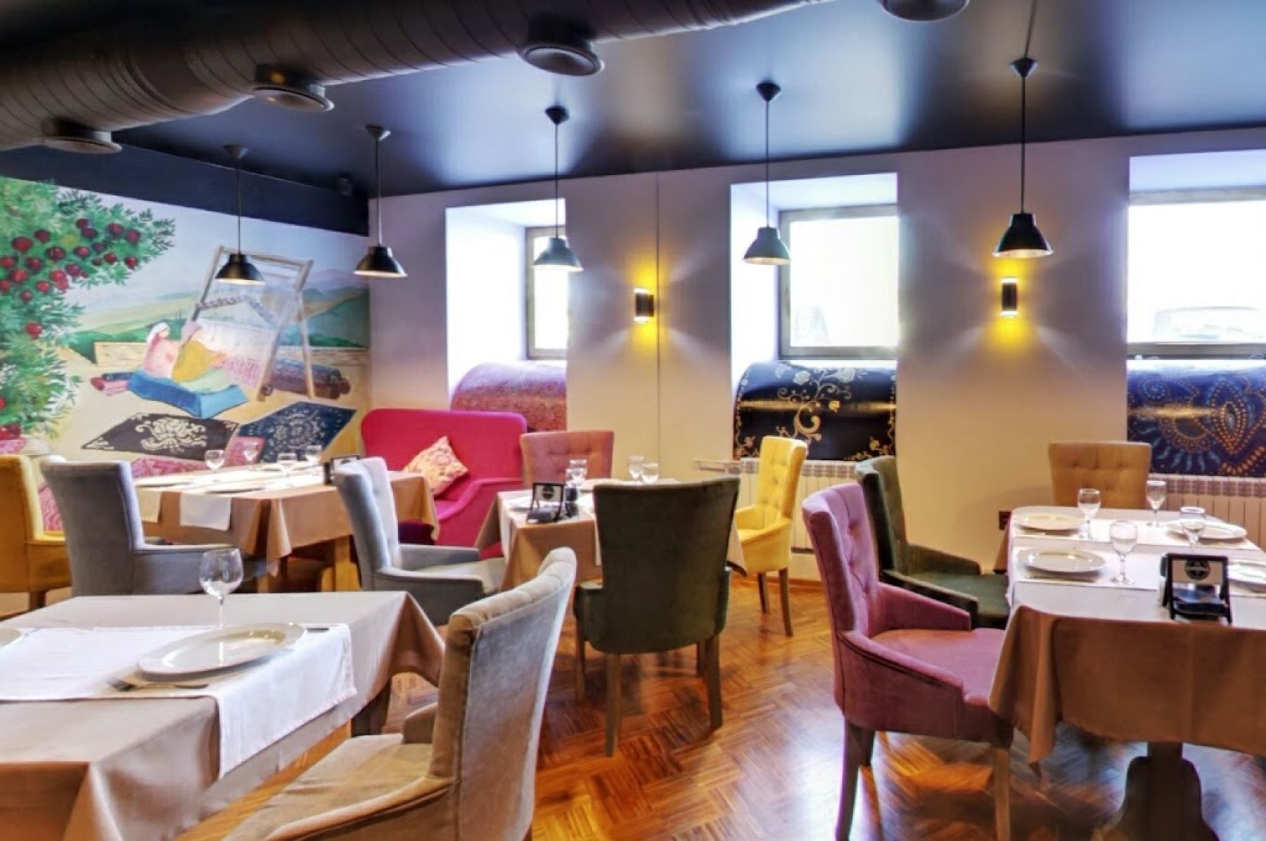 Ресторан, банкетный зал «Аренда ресторана Мангал-Гриль в Санкт - Петербурге» – фото №3