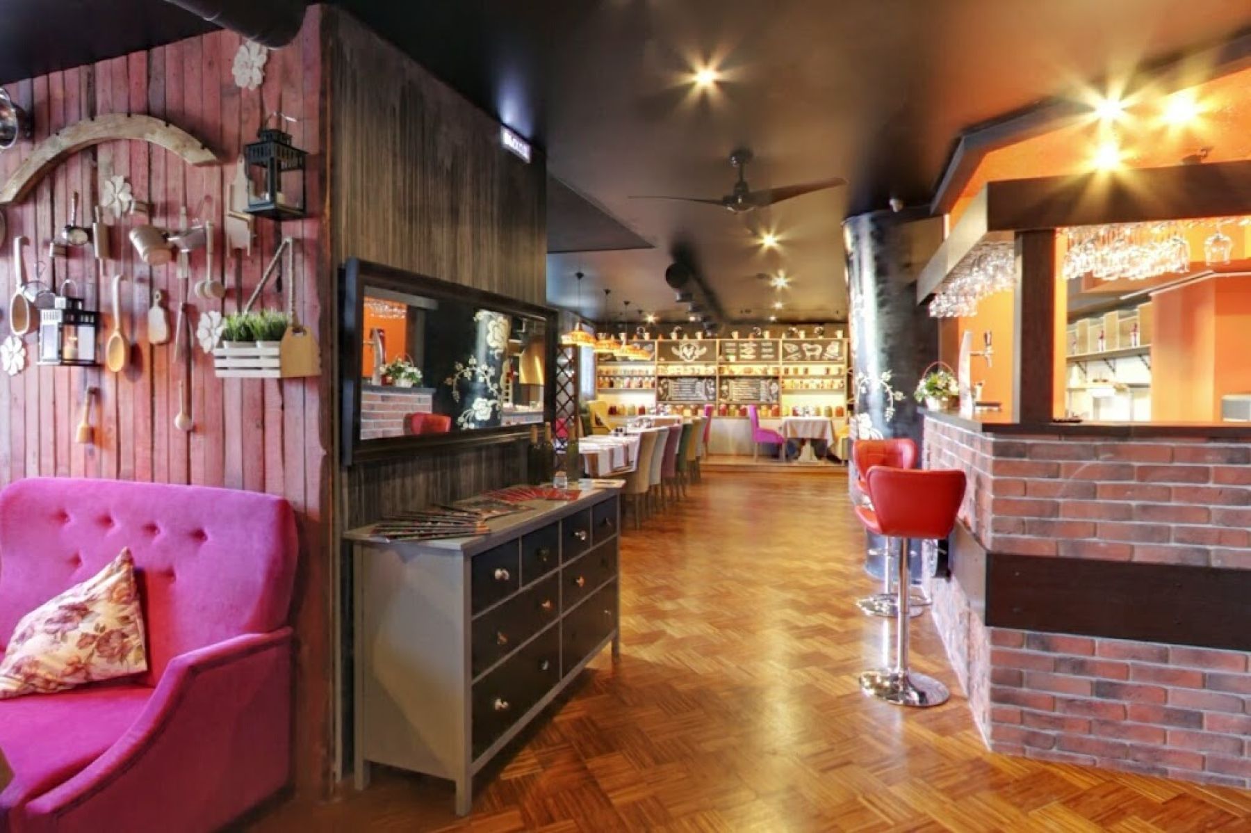 Ресторан, банкетный зал «Аренда ресторана Мангал-Гриль в Санкт - Петербурге» – фото №4