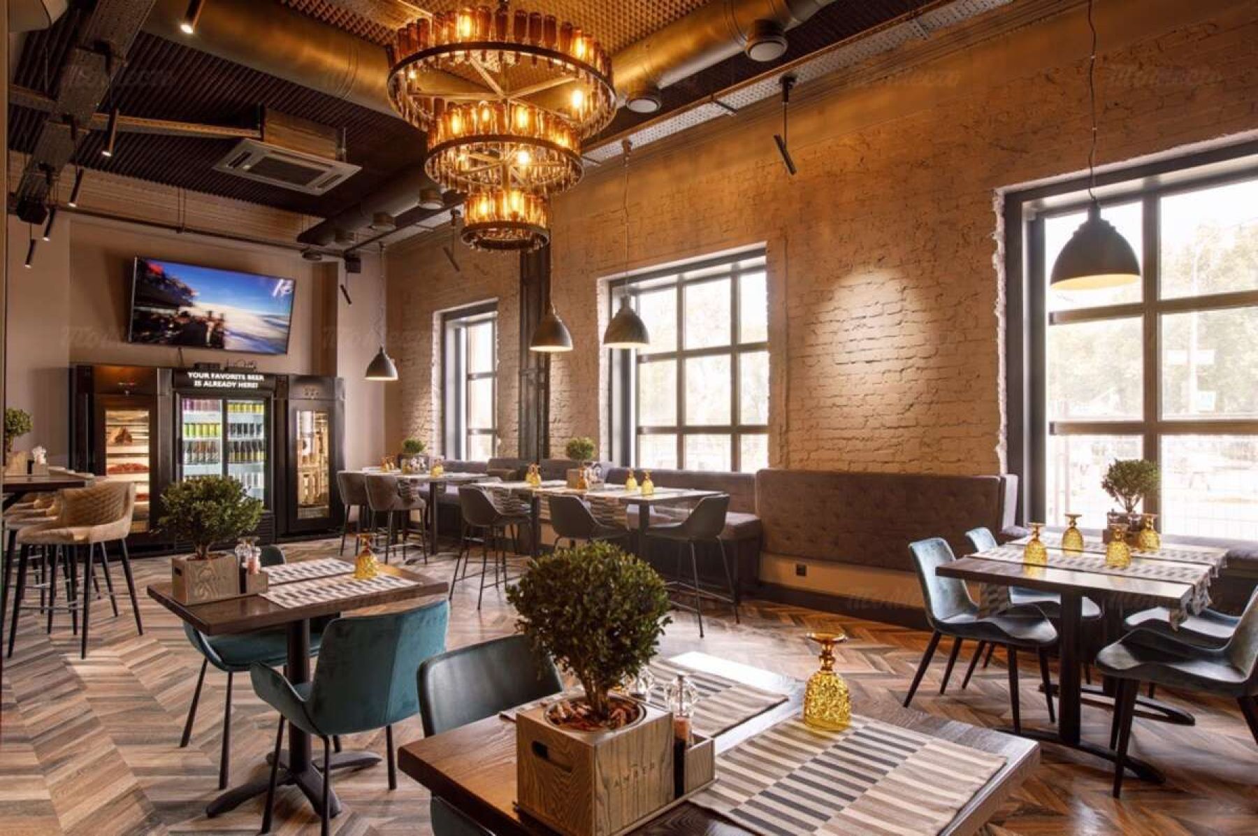 Фото Ресторан, банкетный зал «Аренда зала в ресторане «The Amber Bar & Grill» в Перми» – смотри на сайте!