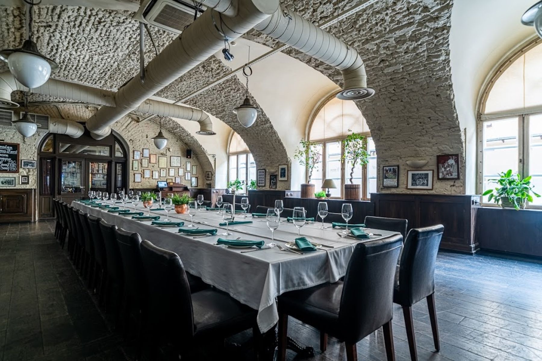 Ресторан, банкетный зал «Аренда ресторана Stroganoff Steak House в Санкт - Петербурге» – фото №2