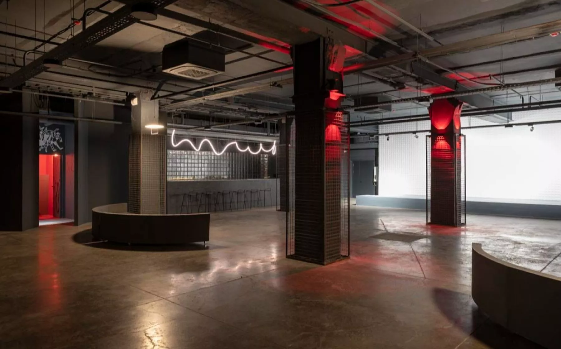 Фото Лофт «Р4 event space» – смотри на сайте!