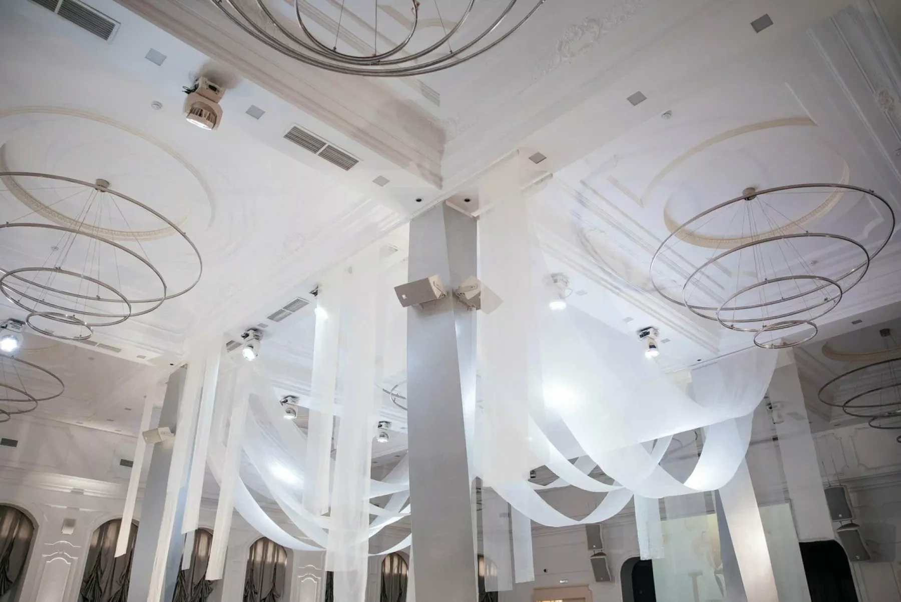 Ресторан, банкетный зал «Аренда банкетного зала «White Hall», Уфа» – фото №5