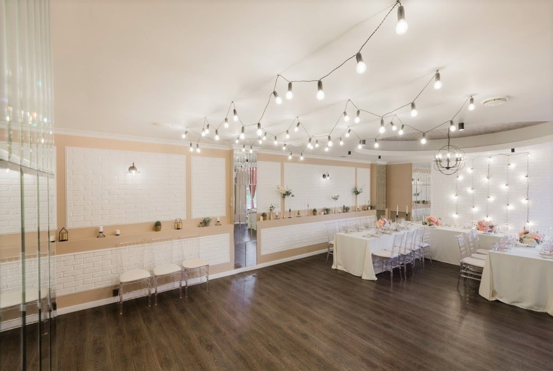 Ресторан, банкетный зал «Аренда банкетного зала Liris hall в Санкт - Петербурге» – фото №4