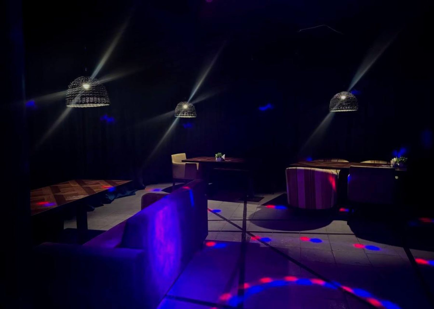 Клуб «NIGHT CLUB SILK» – фото №2