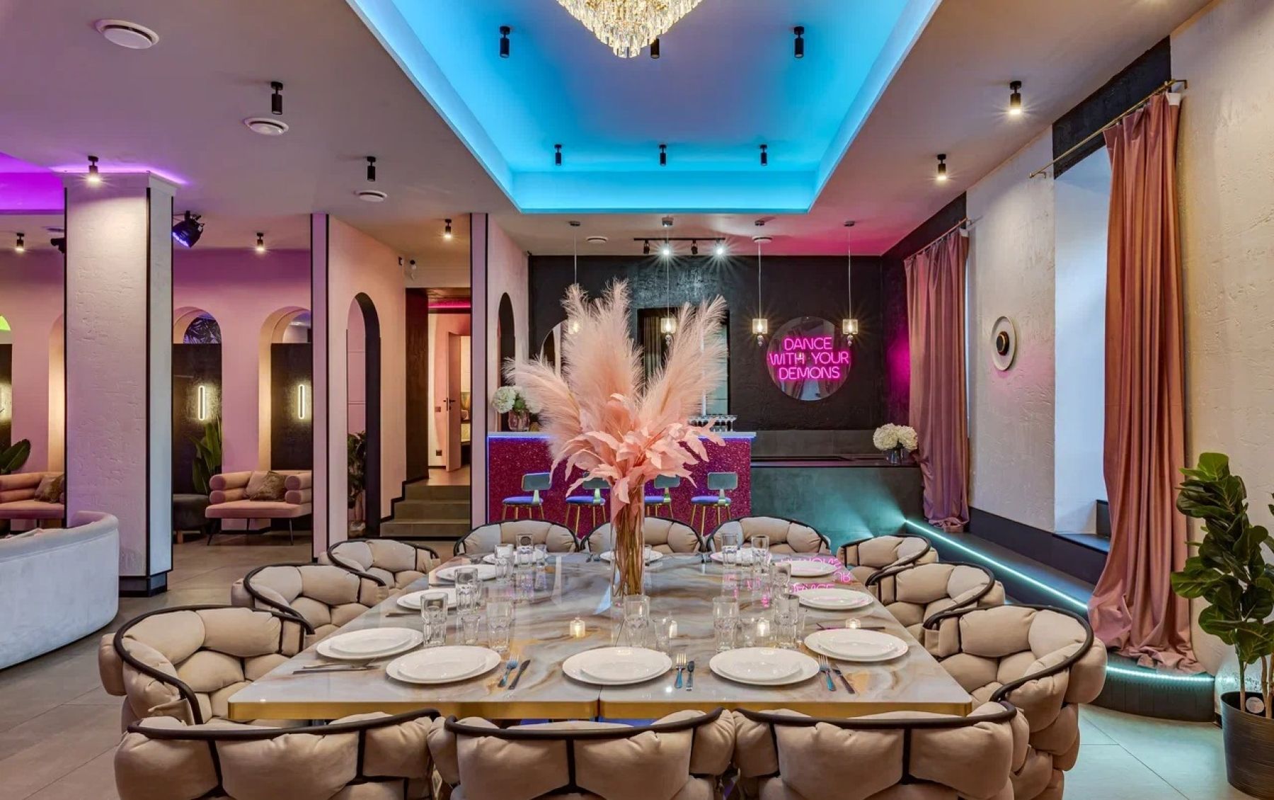 Фото Лофт «Лофт "Рассвет" - Baum Hall» – смотри на сайте!