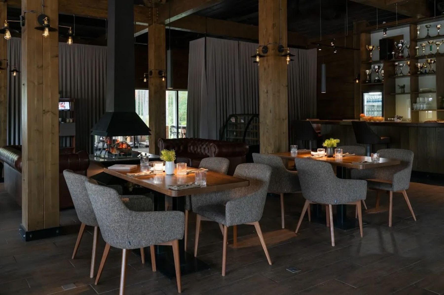 Фото Ресторан, банкетный зал «Аренда ресторана «Лес» в Санкт-Петербурге» – смотри на сайте!