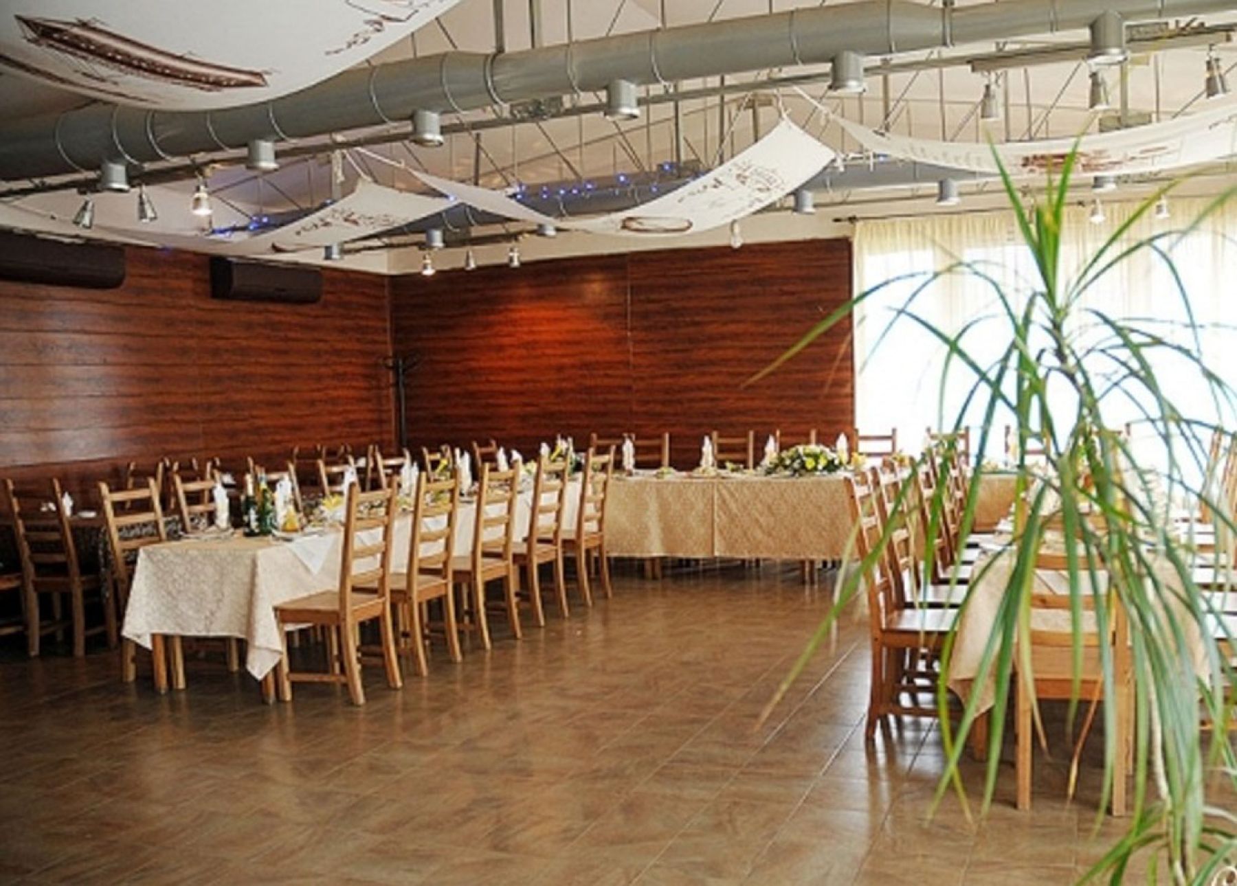 Ресторан, банкетный зал «Аренда кафе «Дирижабль» в Ростове-на-Дону» – фото №2