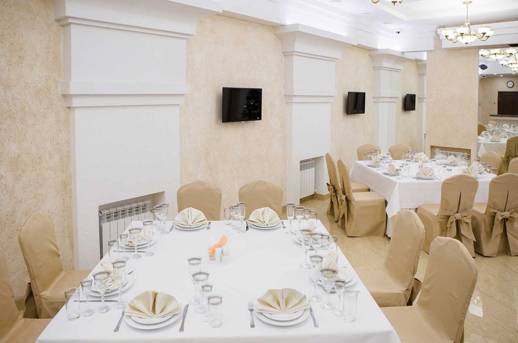 Ресторан, банкетный зал «Аренда ресторана гостиницы «Валенсия» в Ростое-на-Дону» – фото №4