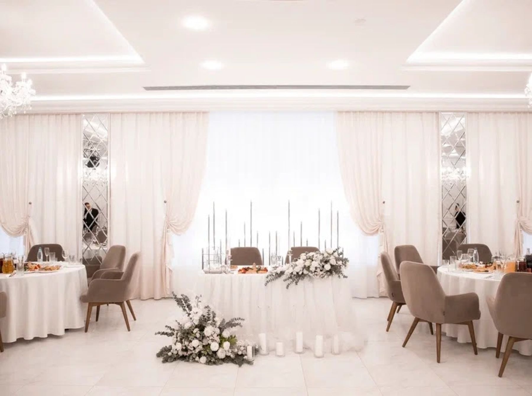 Ресторан, банкетный зал «Аренда комплекса Krasota Hall в Воронеже» – фото №2