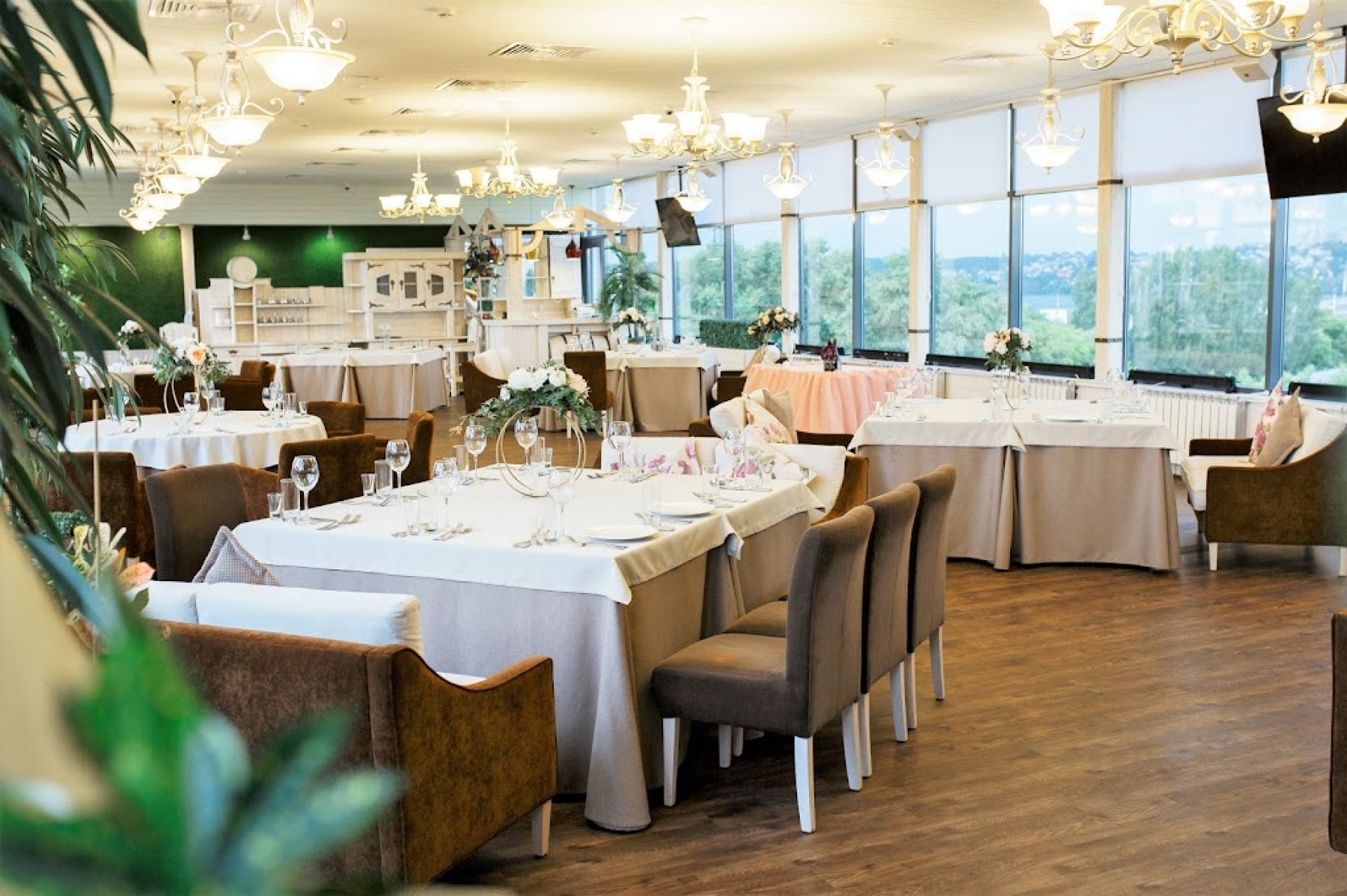 Ресторан, банкетный зал «Аренда ресторана Panorama Steak House в Воронеже» – фото №4