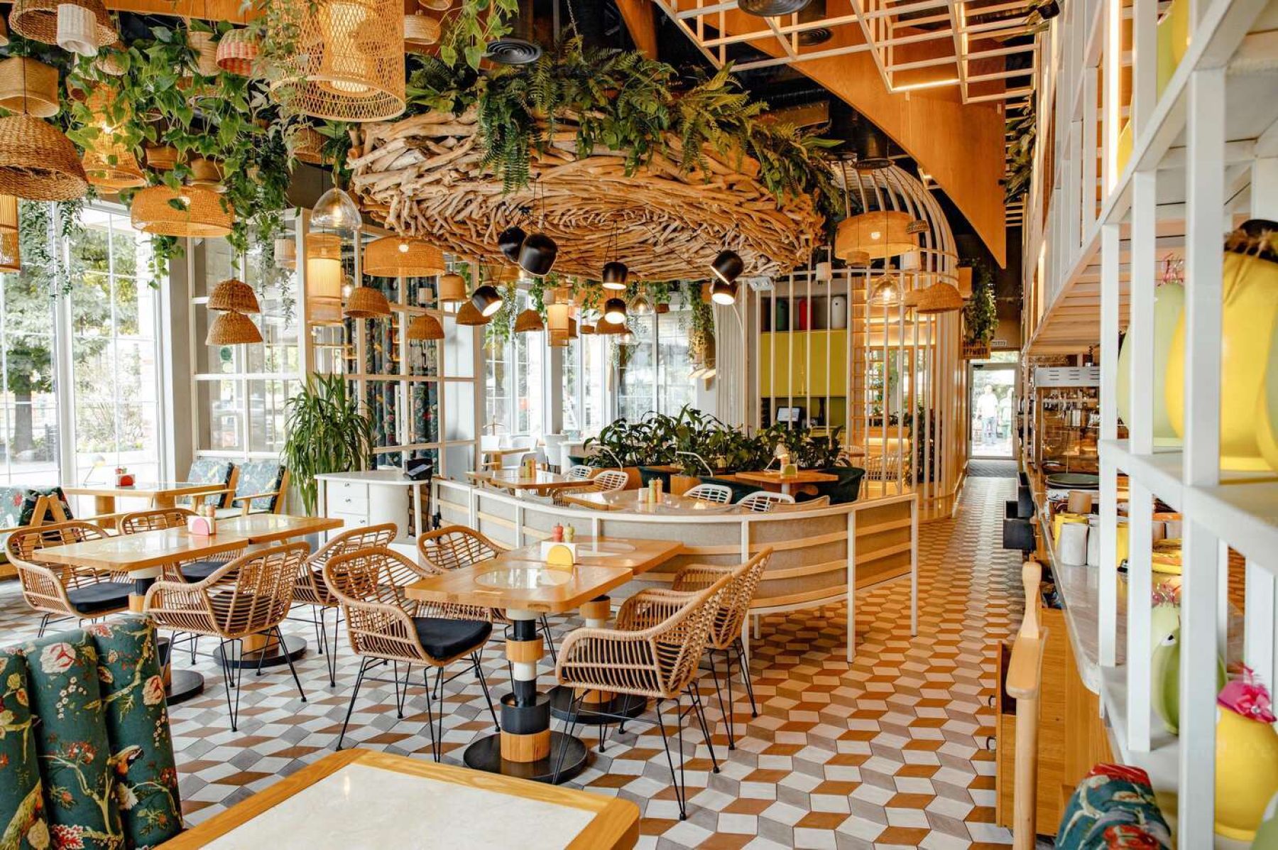 Ресторан, банкетный зал «Аренда ресторана «Птичка-Невеличка» в Краснодаре» – фото №2