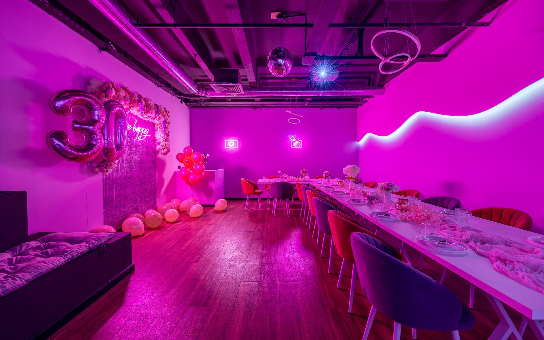 Фото Лофт «Vibes Loft | Новые лофты на Селигерской (Purple)» – смотри на сайте!