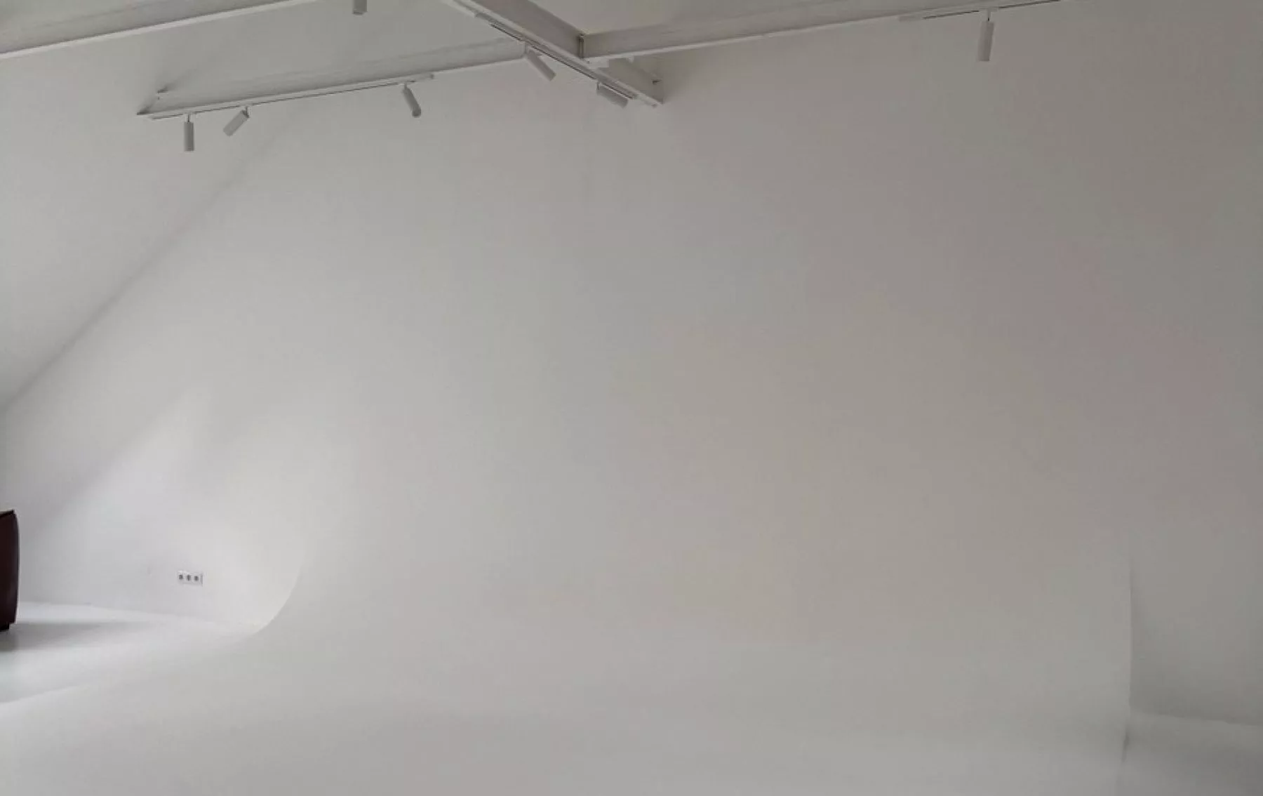 Фото Лофт «Mark IV Зал Blink» – смотри на сайте!