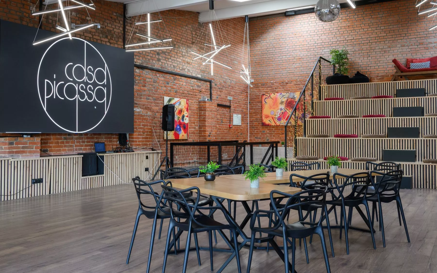 Фото Лофт «Особняк «Прадо»» – смотри на сайте!