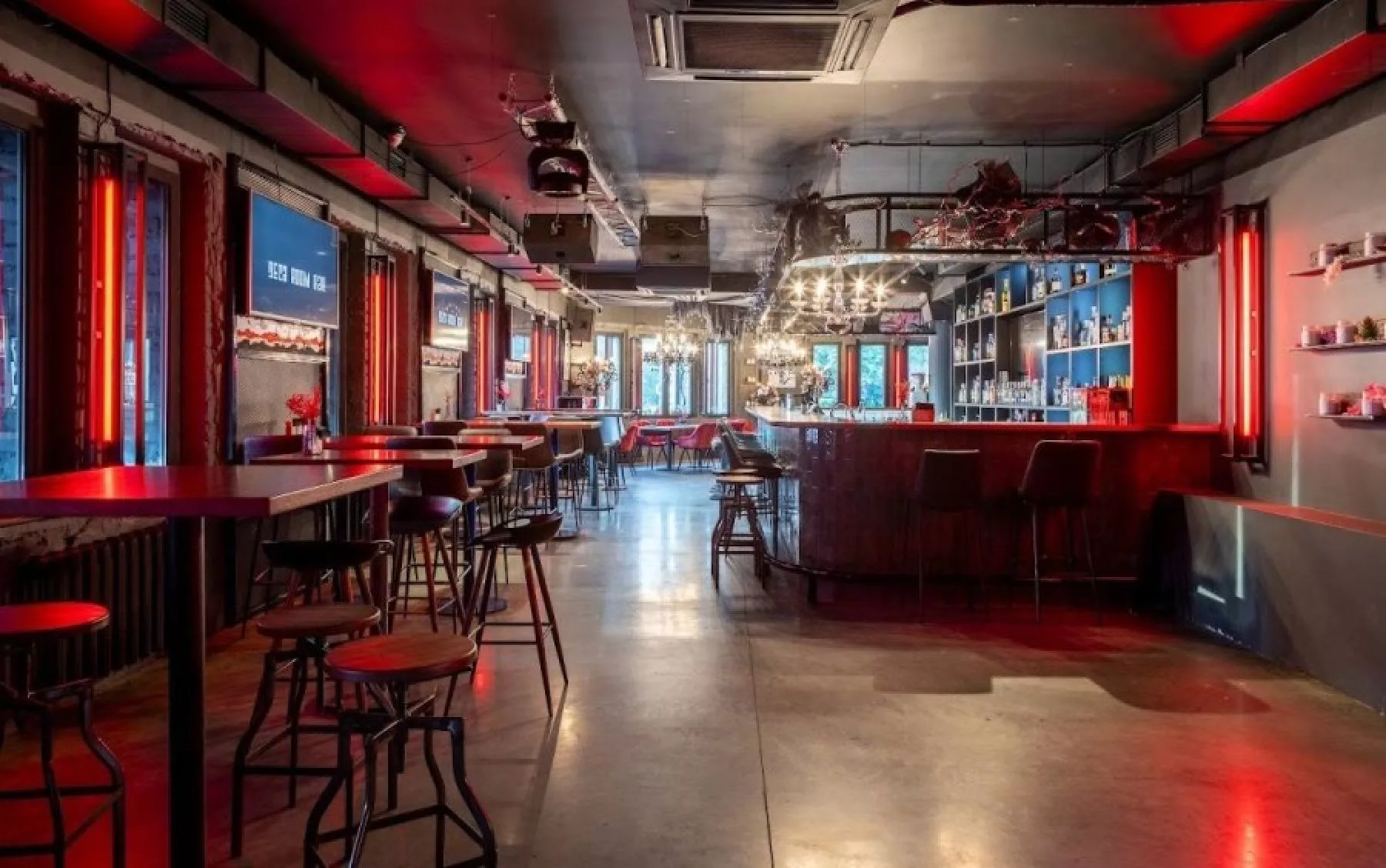 Фото Бар «Reds club» – смотри на сайте!