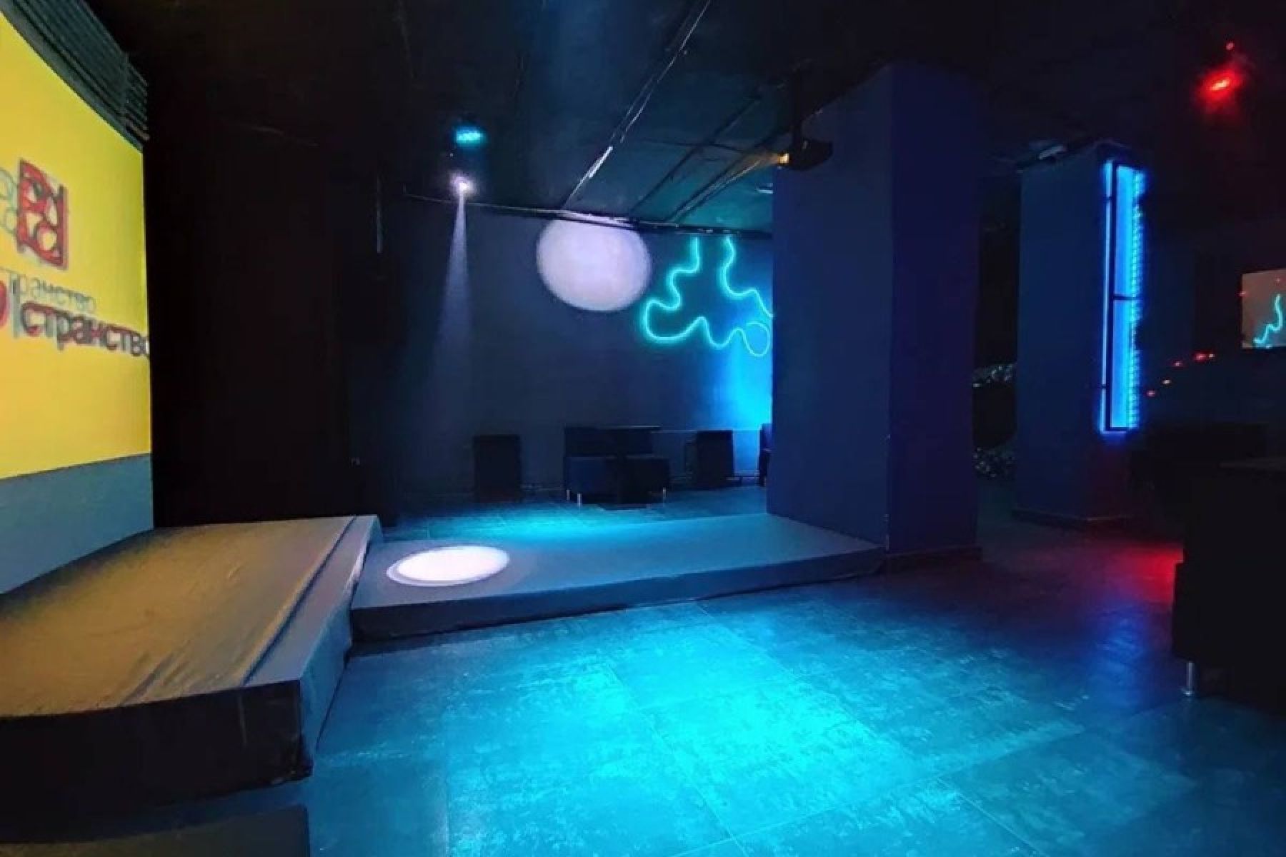Бар «Neon Loft» – фото №4