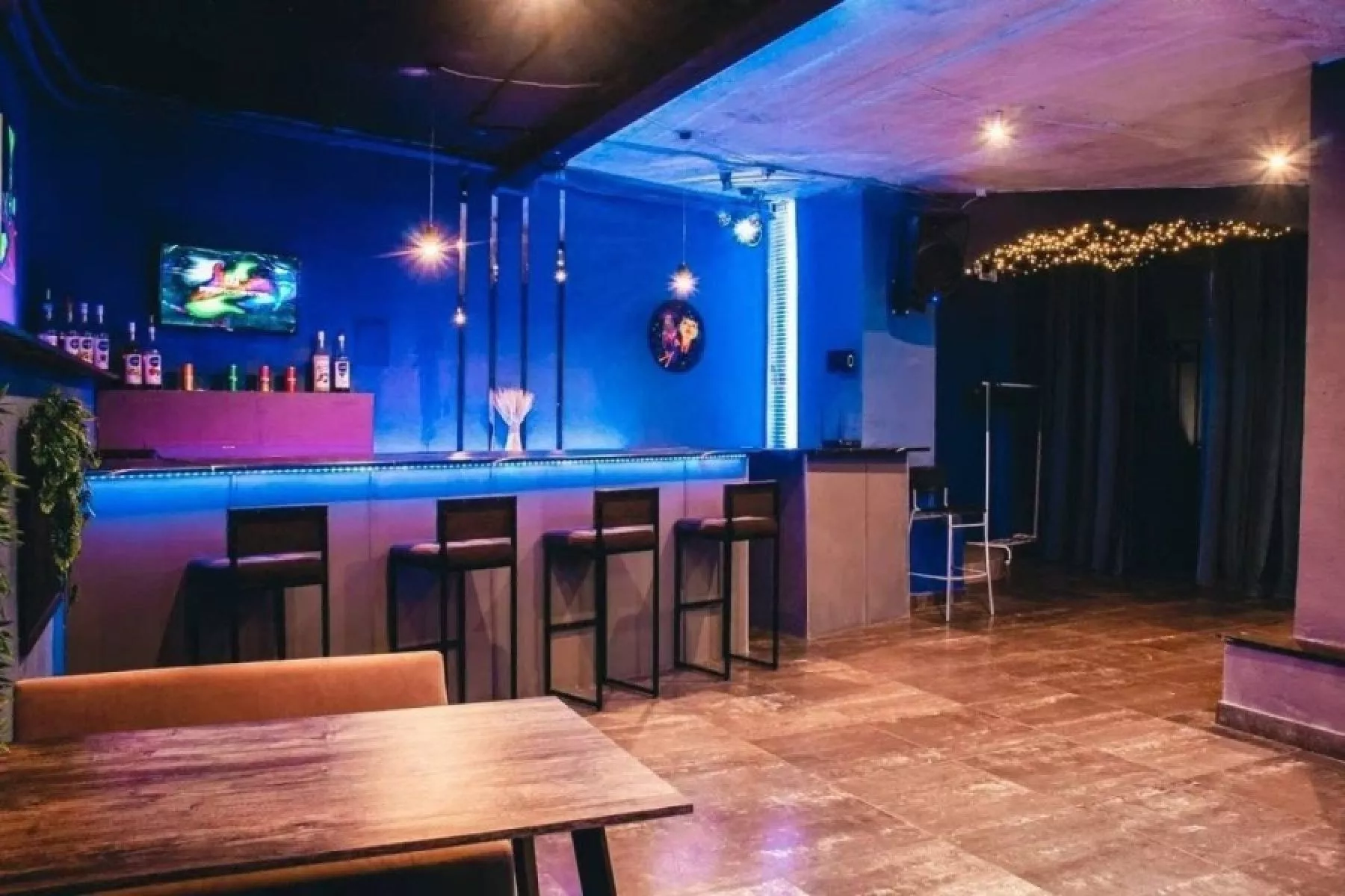 Бар «Neon Loft» – фото №2