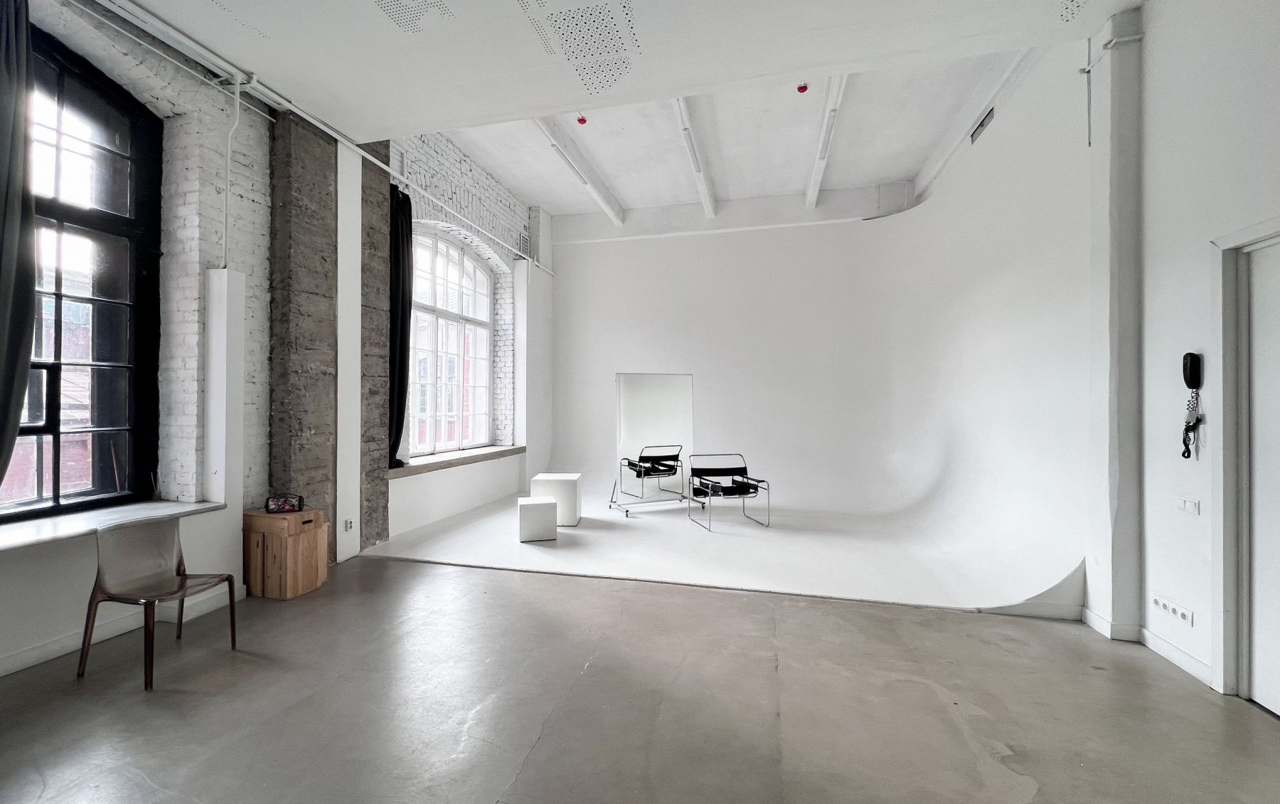 Фото Лофт «Зал "White Room"» – смотри на сайте!