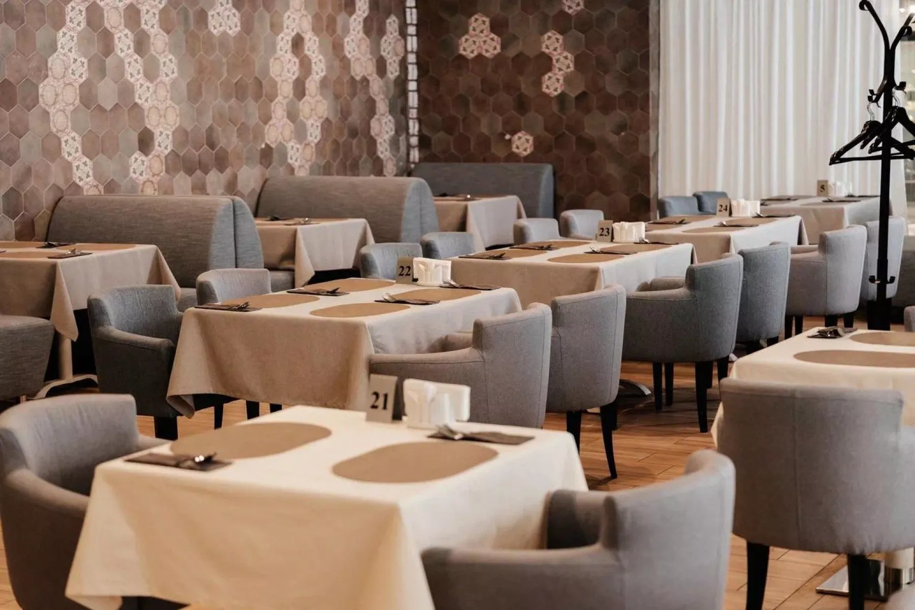 Ресторан, банкетный зал «RESTAURANT, Банкетный зал» – фото №4