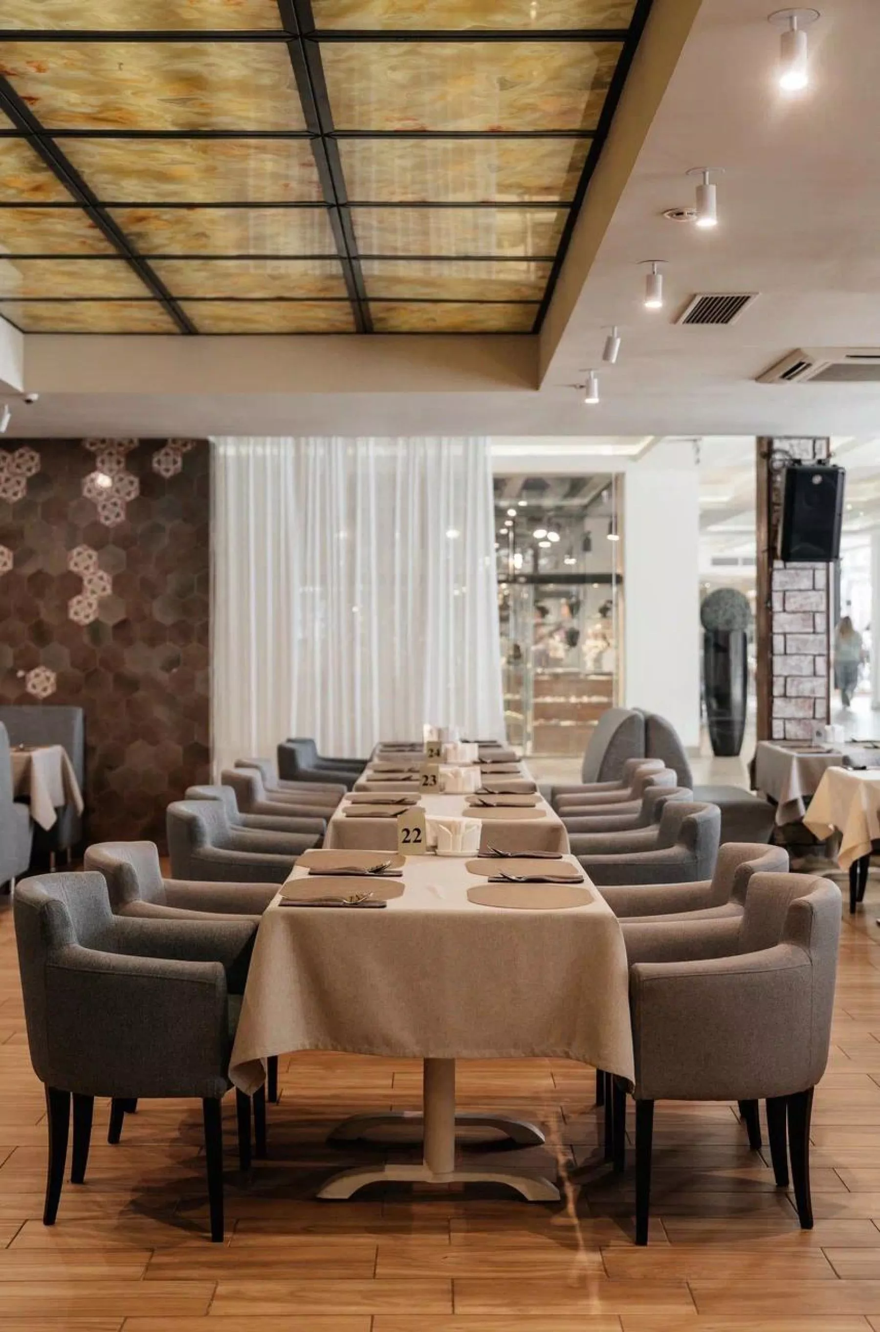 Ресторан, банкетный зал «RESTAURANT, Банкетный зал» – фото №2
