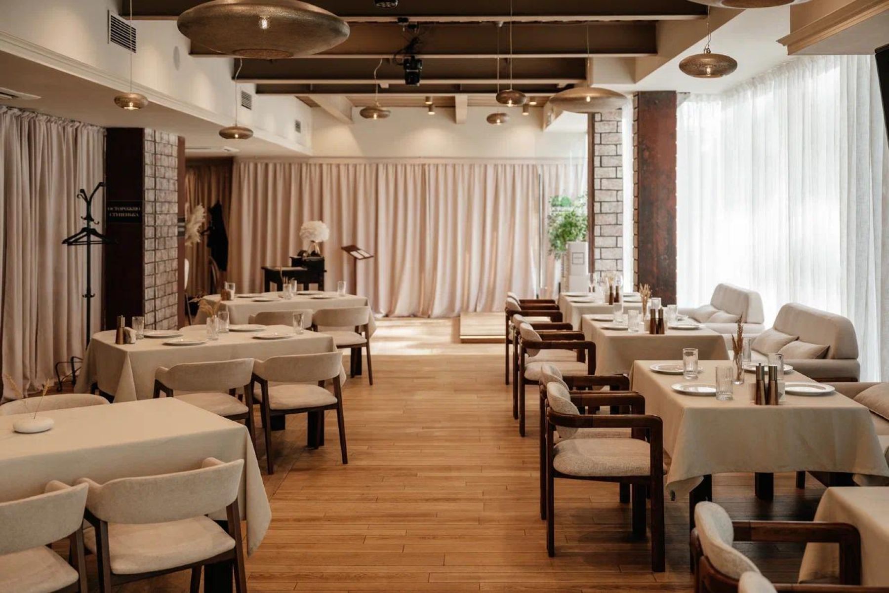 Ресторан, банкетный зал «RESTAURANT, Банкетный зал» – фото №2